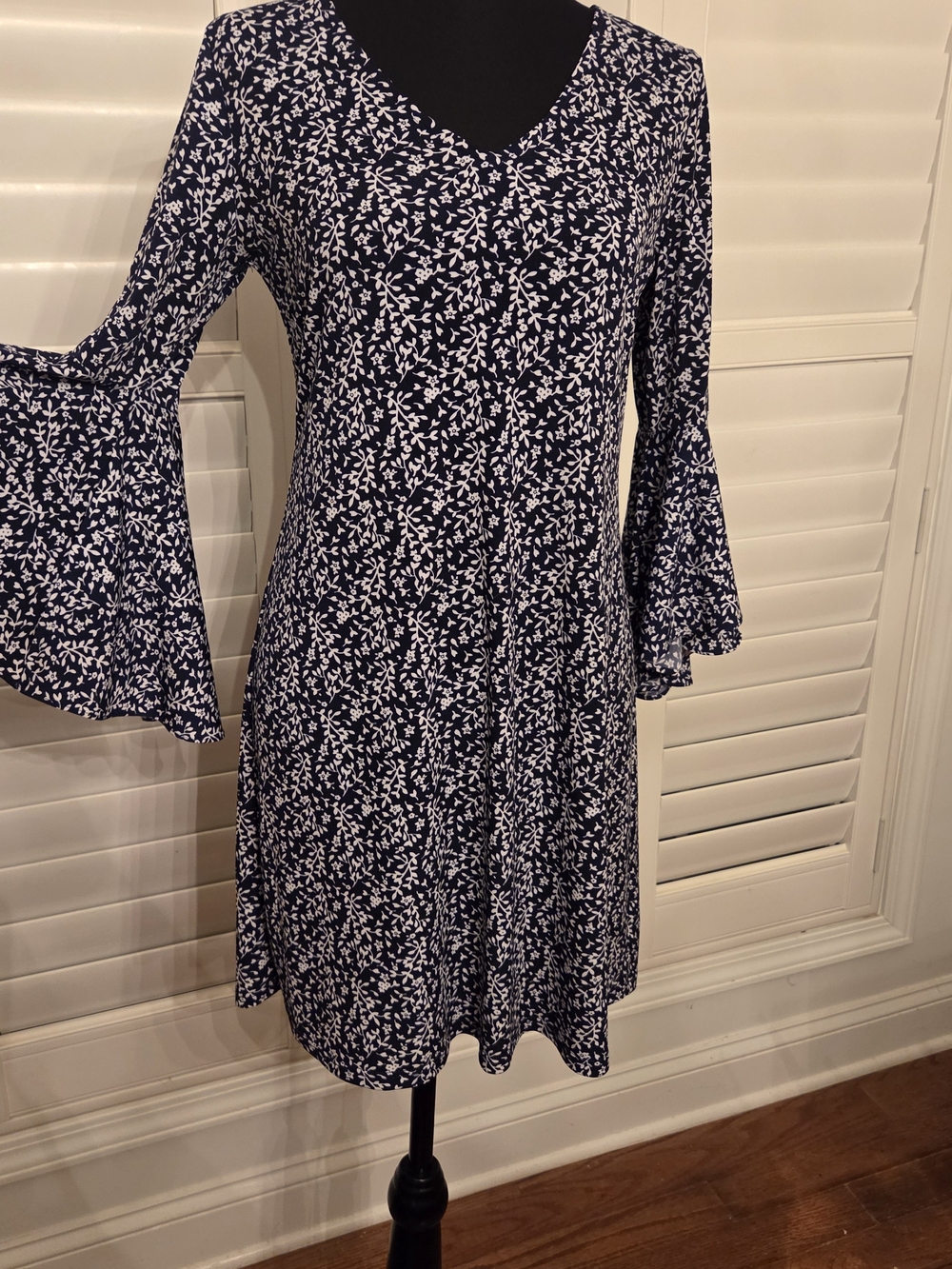 Navy Floral V-Neck Bell Sleeve Mini Dress